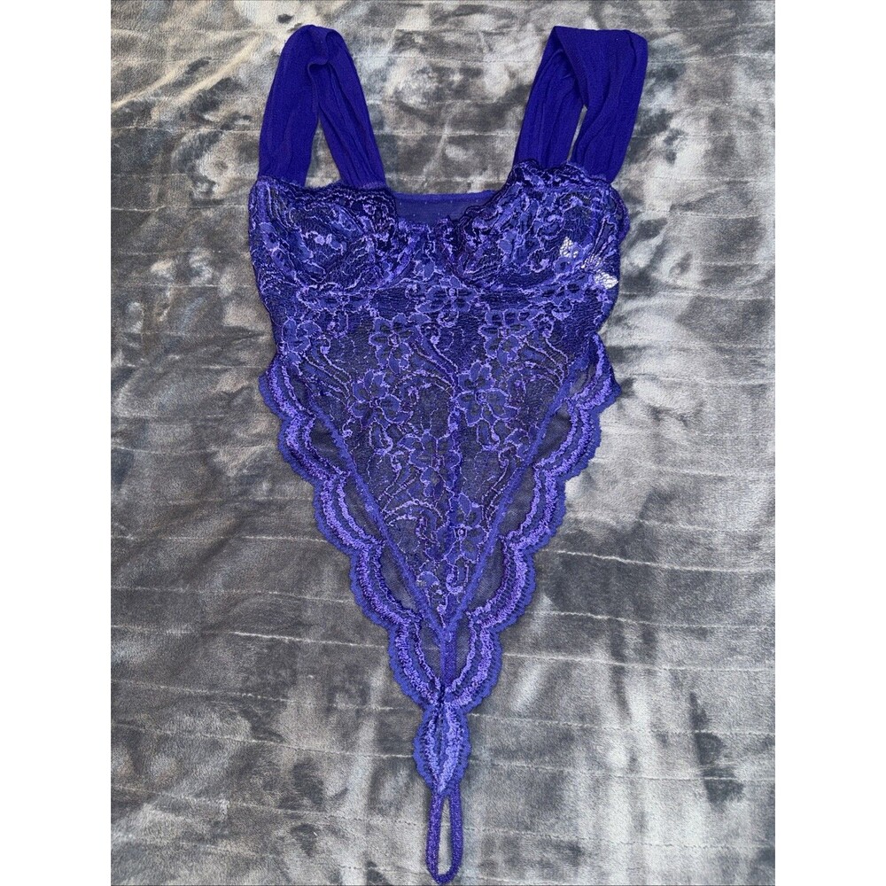 Victorias Secret Womens Vintage Gold Label Thong Teddy Bodysuit Size 36C Lace